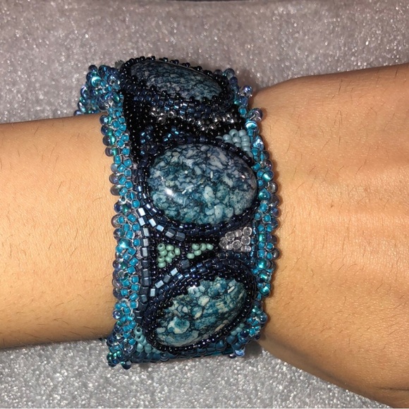 ‼️Vintage‼️ Beaded Blue Cuff Bracelet✨ - Picture 1 of 6